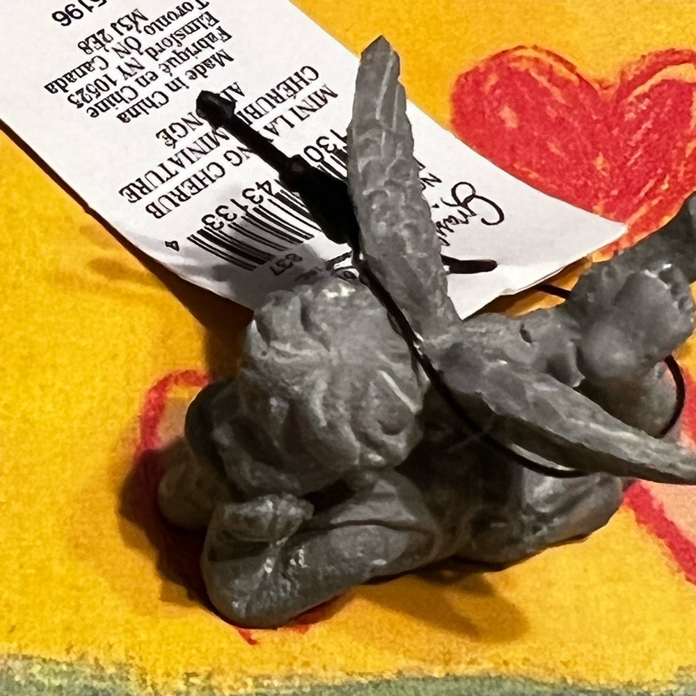New Grasslands Road Mini 1” Laying Cherub Distressed - Picture 3 of 14